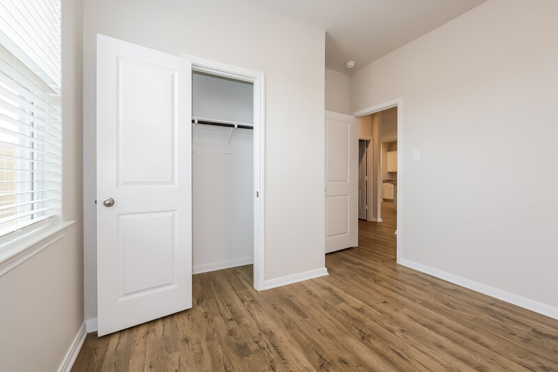 1,730/Mo, 16454 Honeysuckle Hill Dr Conroe, TX 77303 Bedroom View 2