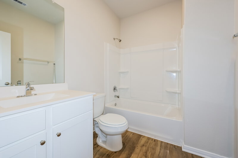 1,730/Mo, 16454 Honeysuckle Hill Dr Conroe, TX 77303 Bathroom View
