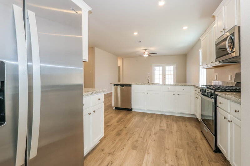 1,565/Mo, 15647 Plum Brook Dr Conroe, TX 77303 Kitchen View