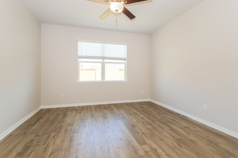 1,565/Mo, 15647 Plum Brook Dr Conroe, TX 77303 Main Bedroom View 2