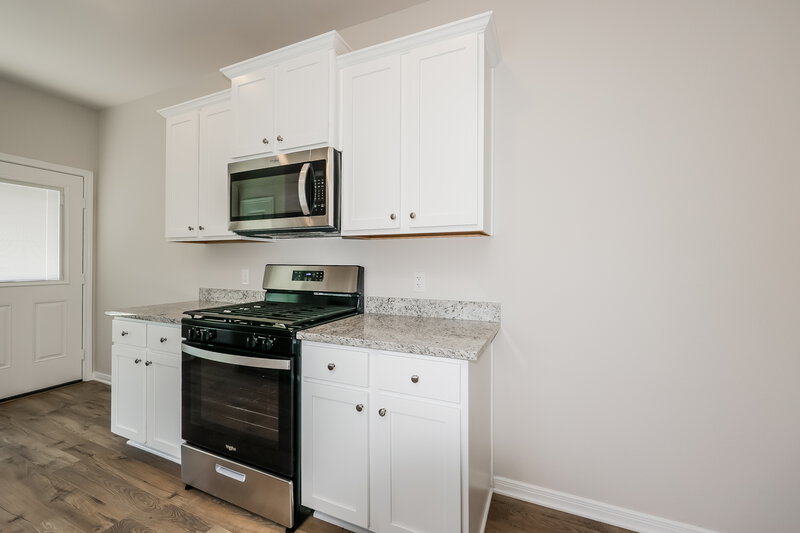 1,840/Mo, 16430 Honeysuckle Hill Dr Conroe, TX 77303 Kitchen View 2