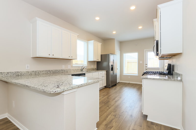 1,690/Mo, 15651 Plum Brook Dr Conroe, TX 77303 Kitchen View