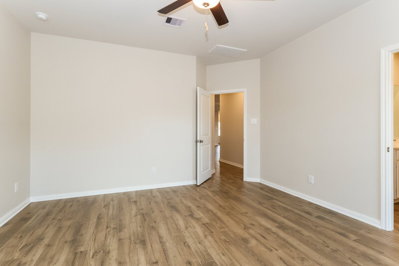 1,690/Mo, 15651 Plum Brook Dr Conroe, TX 77303 Main Bedroom View 2