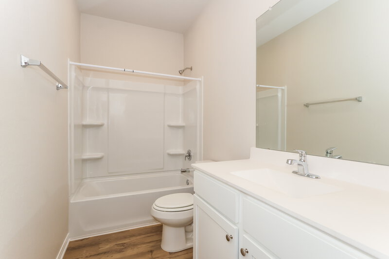 1,690/Mo, 15651 Plum Brook Dr Conroe, TX 77303 Bathroom View