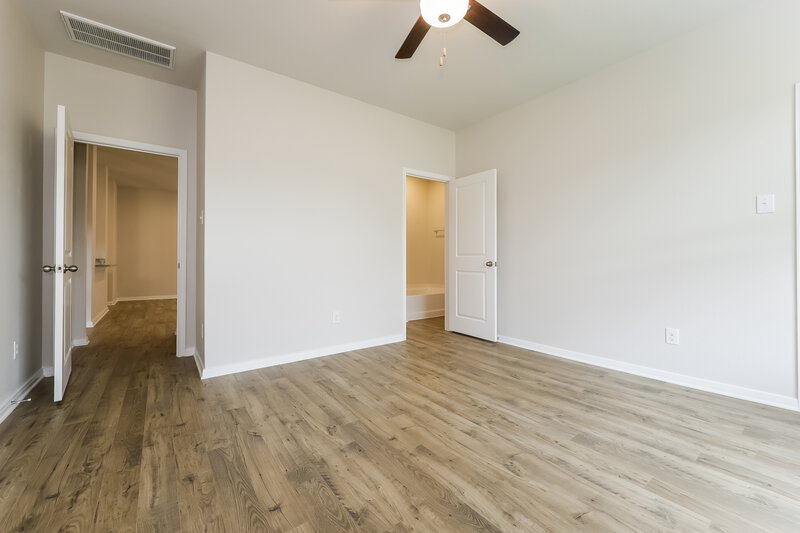 2,035/Mo, 16435 Honeysuckle Hill Dr Conroe, TX 77303 Misc View 9