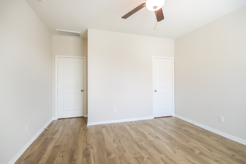 1,900/Mo, 15558 Caramel Springs Dr Conroe, TX 77303 Main Bedroom View 2