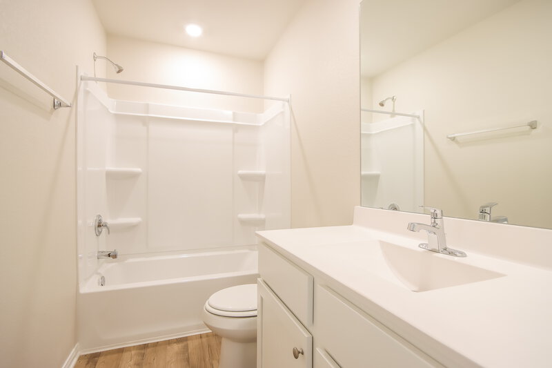 1,900/Mo, 15558 Caramel Springs Dr Conroe, TX 77303 Bathroom View