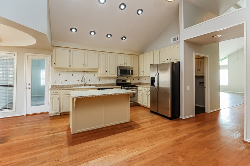 1,925/Mo, 8611 Pines Place Dr Humble, TX 77346 Kitchen View 2