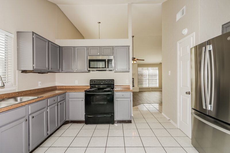 1,945/Mo, 25307 Avery Hill Ln Spring, TX 77373 Kitchen View 2