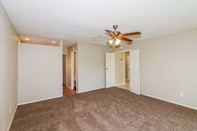 1,945/Mo, 25307 Avery Hill Ln Spring, TX 77373 Main Bedroom View