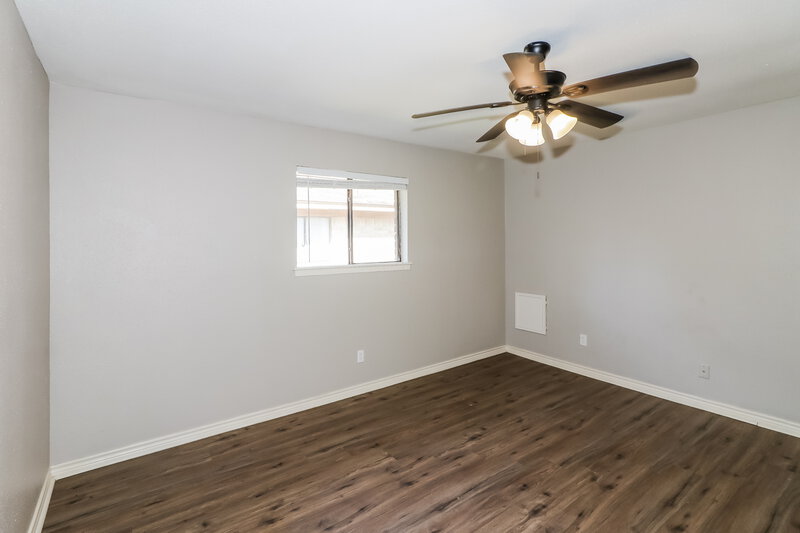 1,665/Mo, 4931 Fitzwater Dr Spring, TX 77373 Main Bedroom View