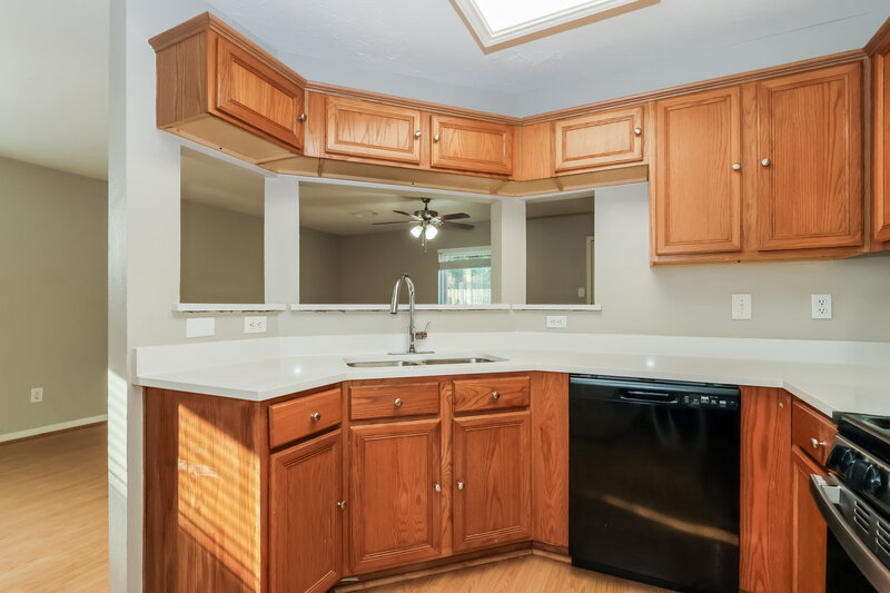 1,665/Mo, 12231 Innisfall Cir Tomball, TX 77377 Kitchen View 2