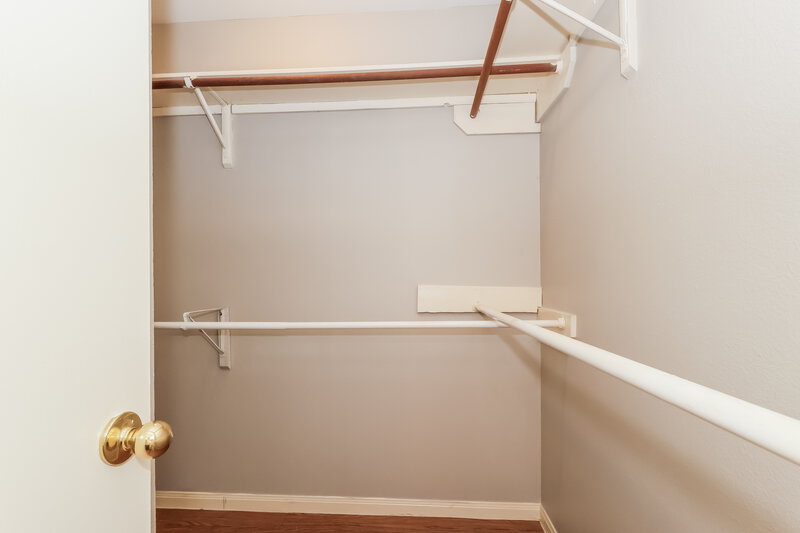 1,665/Mo, 12231 Innisfall Cir Tomball, TX 77377 Walk In Closet View