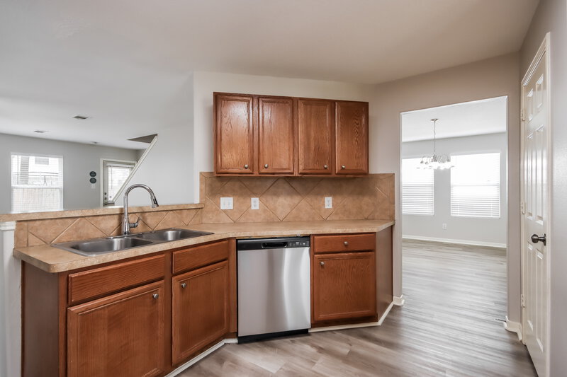 1,925/Mo, 9858 Wing St Conroe, TX 77385 Kitchen View 2