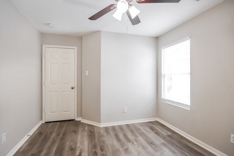 1,925/Mo, 9858 Wing St Conroe, TX 77385 Bedroom View 2