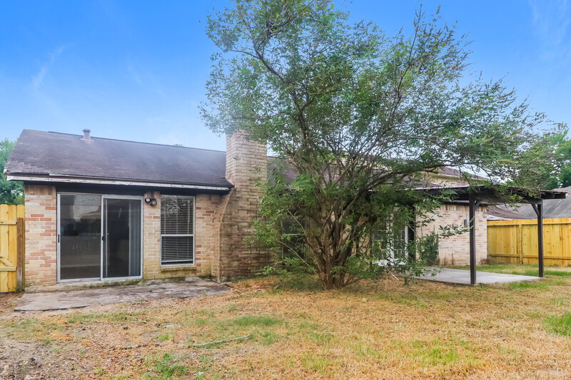 1,995/Mo, 9418 Cedar Point Cir Houston, TX 77070 Rear View