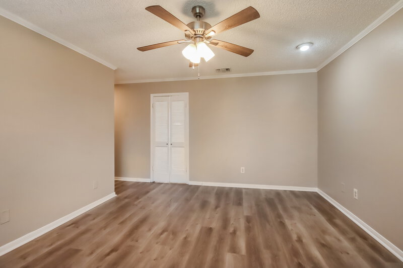2,105/Mo, 17331 Glenhew Rd Humble, TX 77396 Main Bedroom View