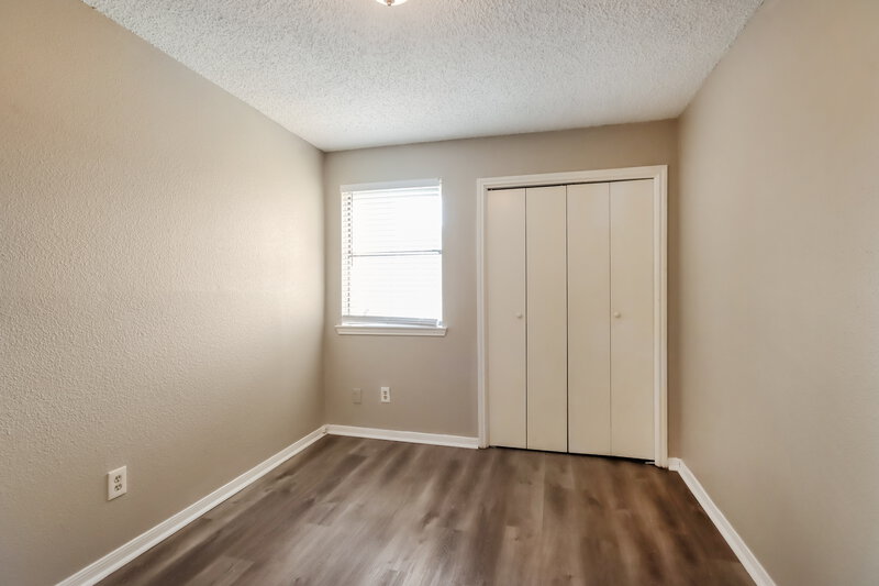 2,105/Mo, 17331 Glenhew Rd Humble, TX 77396 Bedroom View