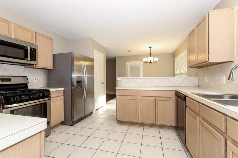 1,795/Mo, 19119 Royal Isle Dr Tomball, TX 77375 Kitchen View 2