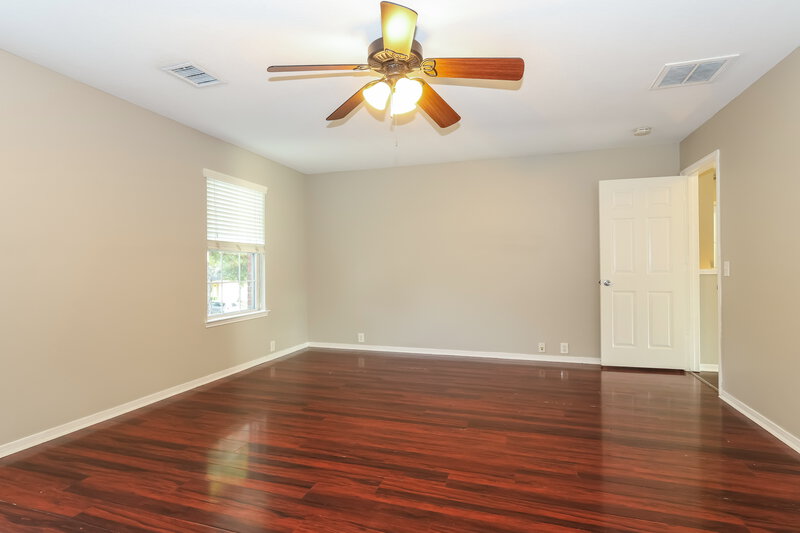 1,795/Mo, 19119 Royal Isle Dr Tomball, TX 77375 Main Bedroom View