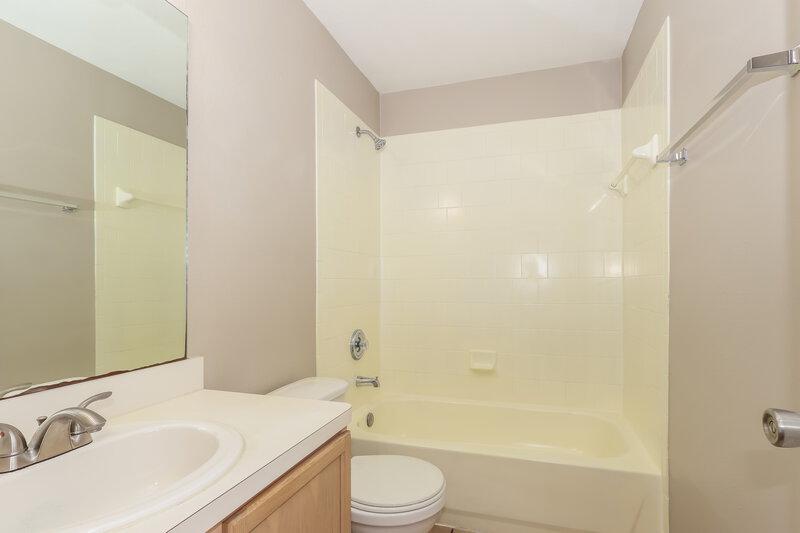 1,795/Mo, 19119 Royal Isle Dr Tomball, TX 77375 Bathroom View