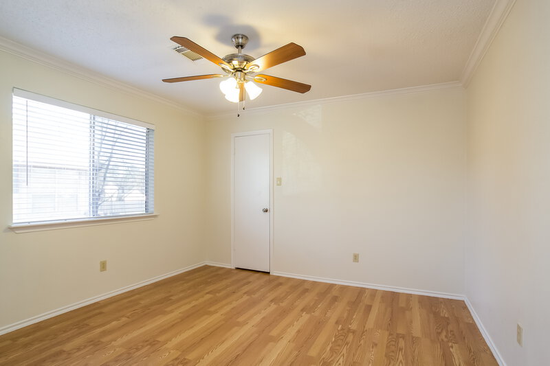 2,150/Mo, 5635 Fawn Trail Ln Humble, TX 77346 Bedroom View 3