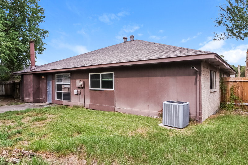 1,765/Mo, 20015 Bishops Gate Ln Humble, TX 77338 Rear View 2