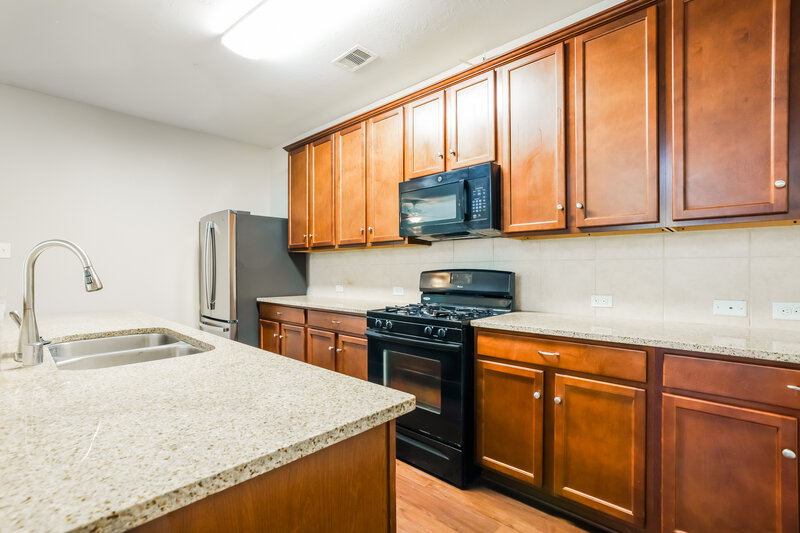 2,275/Mo, 24642 Sandusky Dr Tomball, TX 77375 Kitchen View