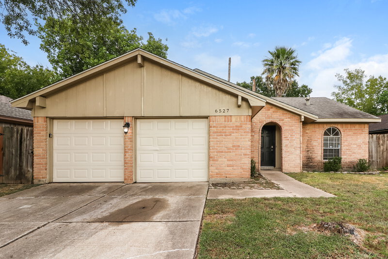 1,750/Mo, 6527 La Violetta Dr Houston, TX 77083 External View