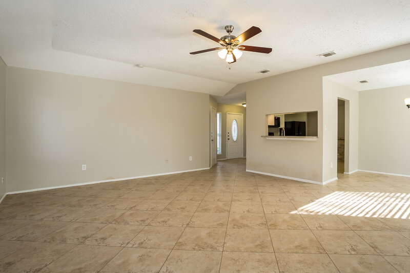 2,035/Mo, 16331 Silver Sky Ln Houston, TX 77095 Living Roomlarge View