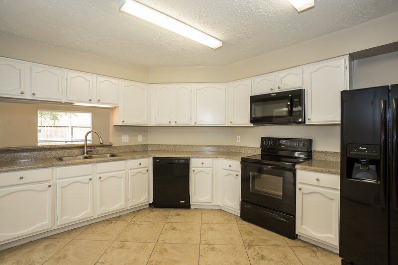 2,035/Mo, 16331 Silver Sky Ln Houston, TX 77095 Kitchenlarge View