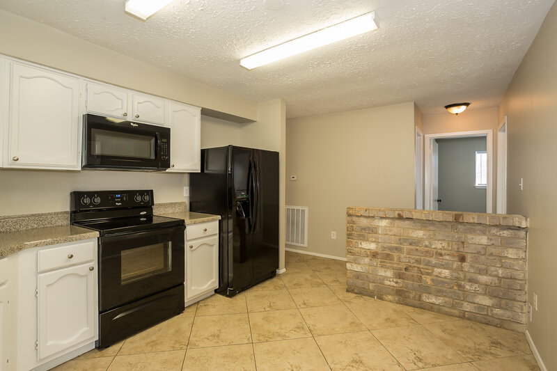 2,035/Mo, 16331 Silver Sky Ln Houston, TX 77095 Kitchenlarge View 2