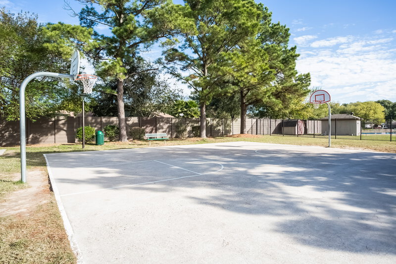 2,035/Mo, 16331 Silver Sky Ln Houston, TX 77095 Amenitylarge View 2