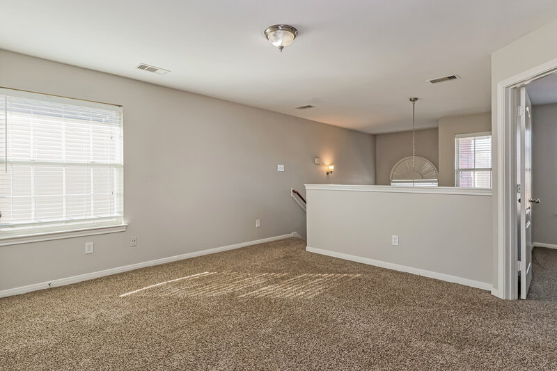 1,900/Mo, 9831 W Jennifer Way Dr Houston, TX 77075 Loft View