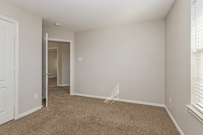 1,900/Mo, 9831 W Jennifer Way Dr Houston, TX 77075 Bedroom View