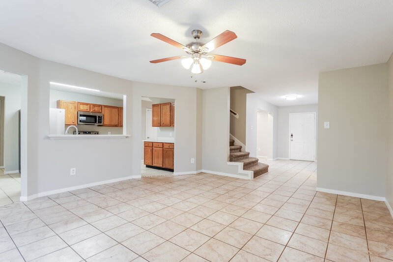2,050/Mo, 18415 Willow Moss Dr Katy, TX 77449 Living Room View 3