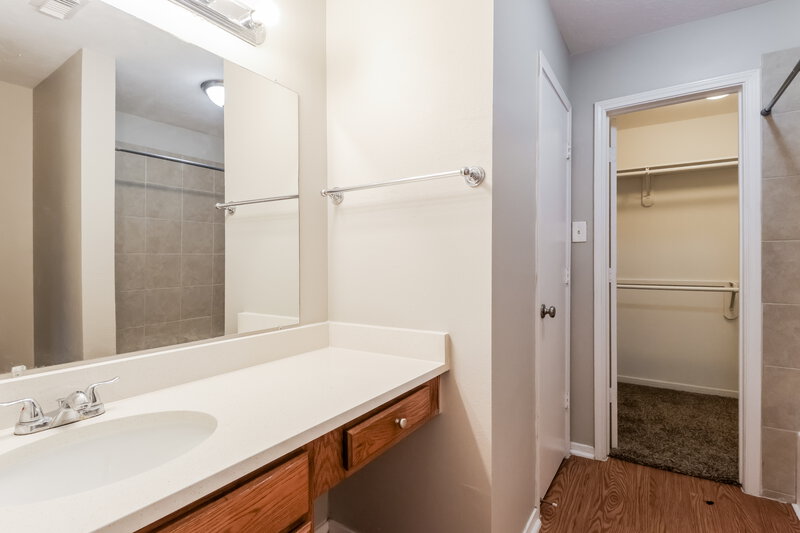 2,050/Mo, 18415 Willow Moss Dr Katy, TX 77449 Bathroom View 2