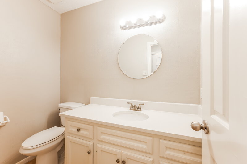1,940/Mo, 9811 Churchill Way Dr Houston, TX 77065 Bathroom View 2