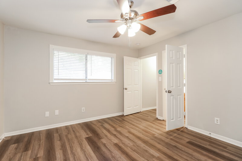 2,125/Mo, 25226 Tuckahoe Ln Spring, TX 77373 Main Bedroom View 2