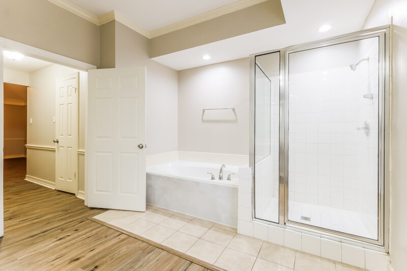 3,080/Mo, 19427 Atasca Oaks Dr Humble, TX 77346 Main Bathroom View 2