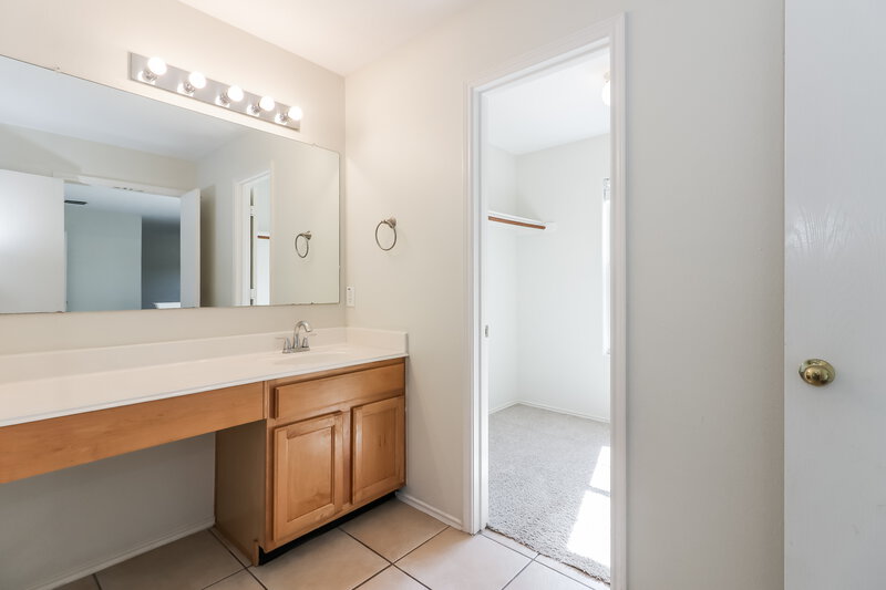 2,195/Mo, 3826 Rowlock Vine Dr Houston, TX 77084 Main Bathroom View 3