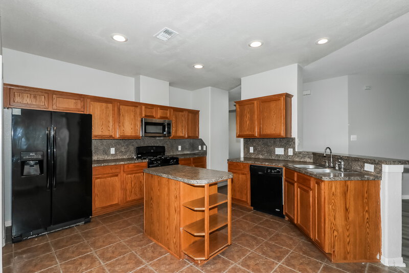 2,595/Mo, 2017 Sandy Bank Ln Pearland, TX 77581 Kitchen View
