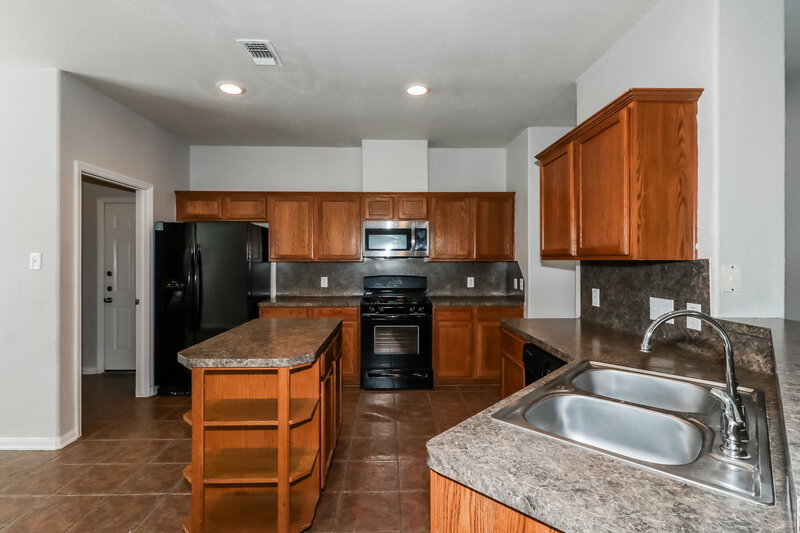 2,595/Mo, 2017 Sandy Bank Ln Pearland, TX 77581 Kitchen View 2