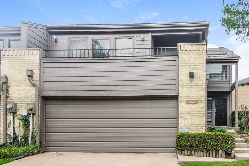 0/Mo, 18222 Bal Harbour Dr Houston, TX 77058 External View