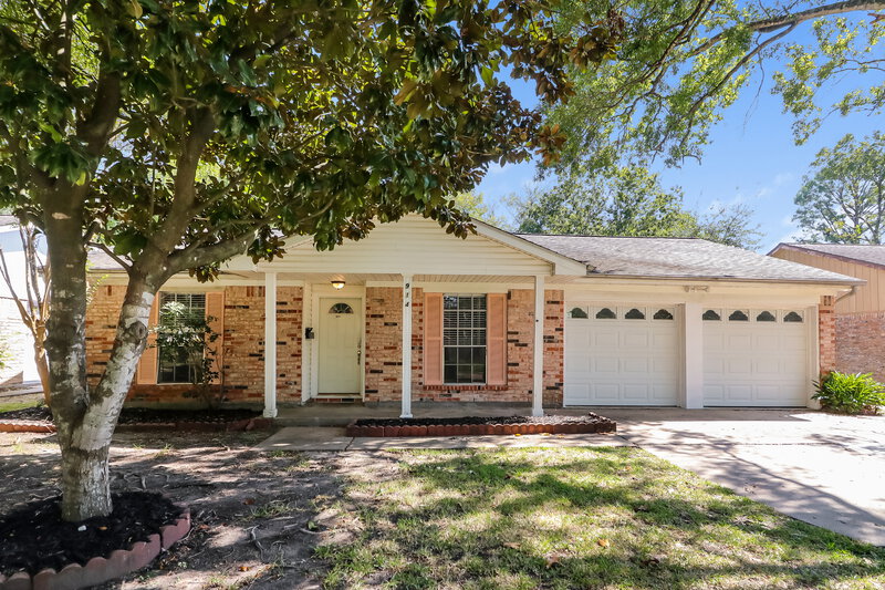 1,810/Mo, 914 Beachcomber Ln Houston, TX 77062 Front View