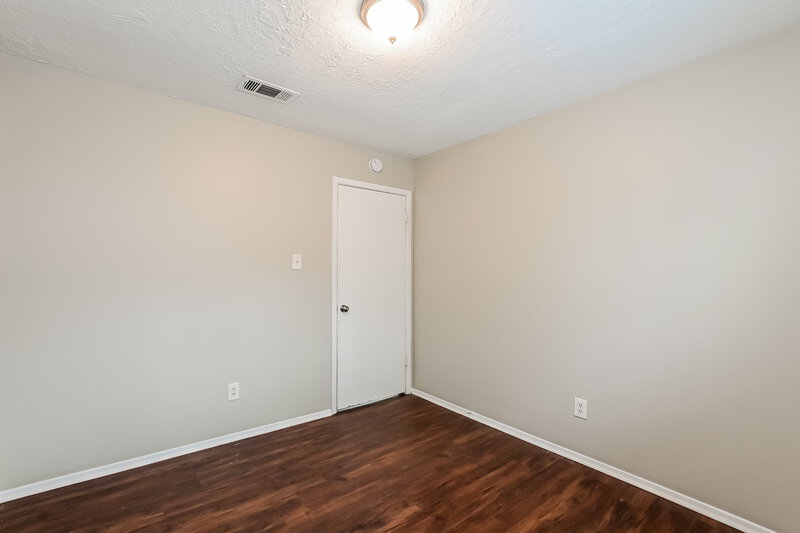 1,995/Mo, 9715 Dover Hill Rd La Porte, TX 77571 Bedroom View 3