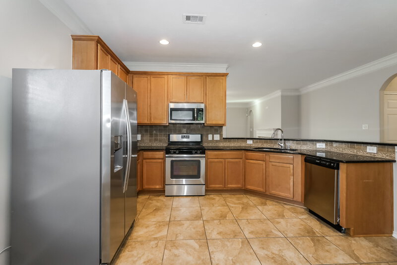 0/Mo, 24534 Sawgrass Meadow Ln Katy, TX 77494 Kitchen View