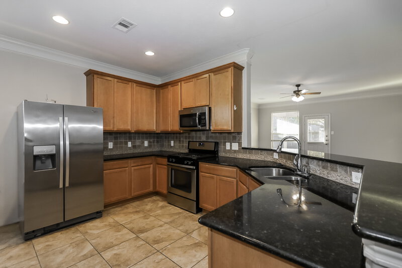 0/Mo, 24534 Sawgrass Meadow Ln Katy, TX 77494 Kitchen View 2