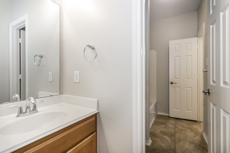0/Mo, 24534 Sawgrass Meadow Ln Katy, TX 77494 Bathroom View