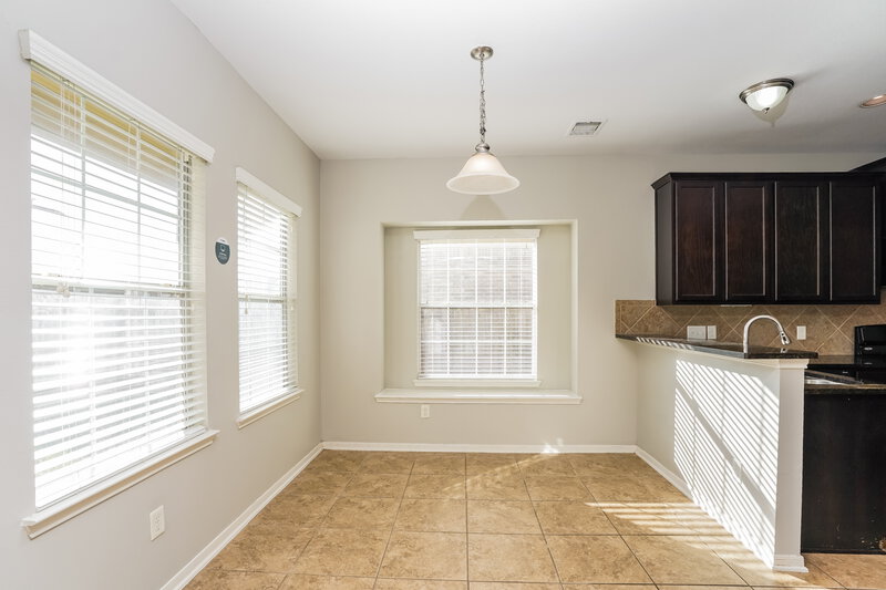 2,030/Mo, 17139 Deaton Mill Dr Houston, TX 77095 Dining Room View